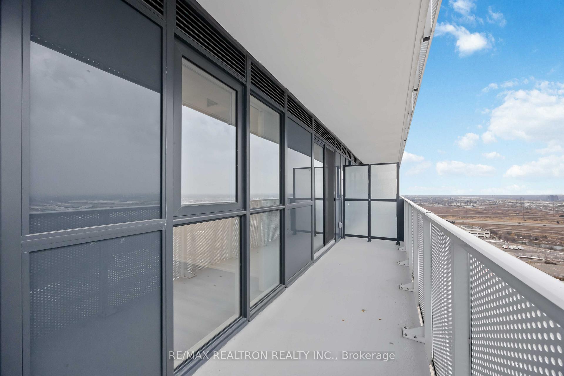 Photo 19 of Unit 3010, 195 Commerce Street, Vaughan, Vaughan Corporate Centre — HOMEH