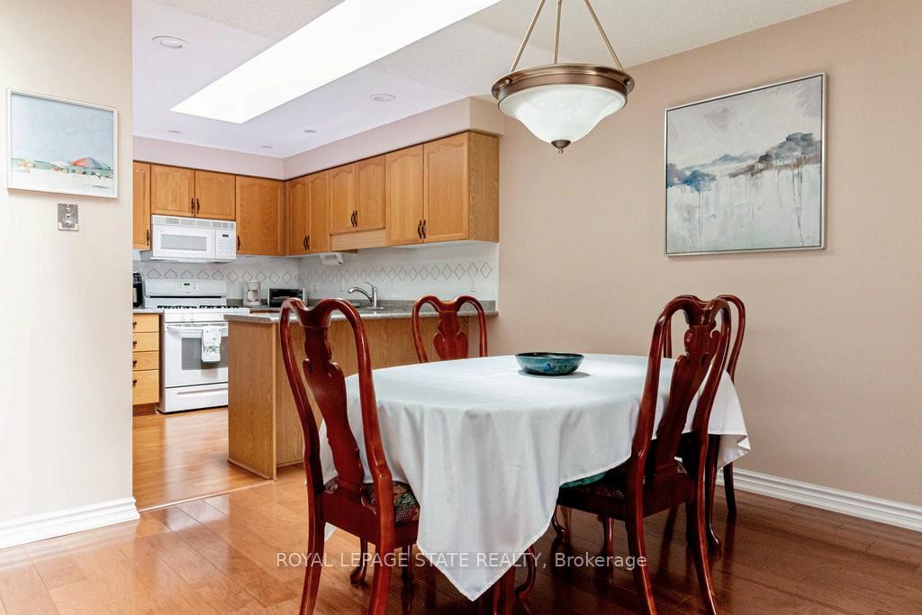 Photo 9 of Unit 27, 20 Meadowlands Boulevard, Hamilton, Ancaster — HOMEH