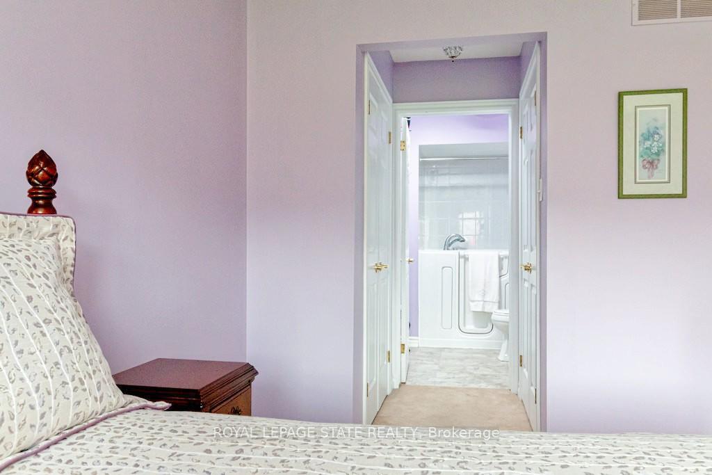 Photo 14 of Unit 27, 20 Meadowlands Boulevard, Hamilton, Ancaster — HOMEH