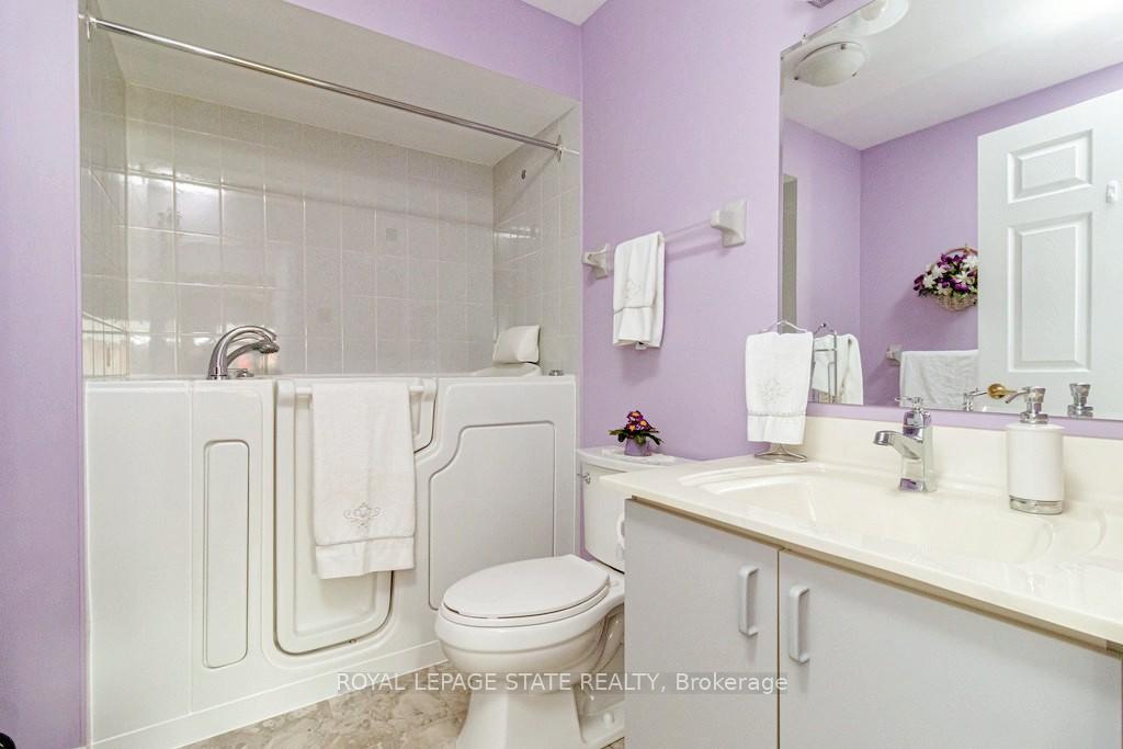 Photo 10 of Unit 27, 20 Meadowlands Boulevard, Hamilton, Ancaster — HOMEH