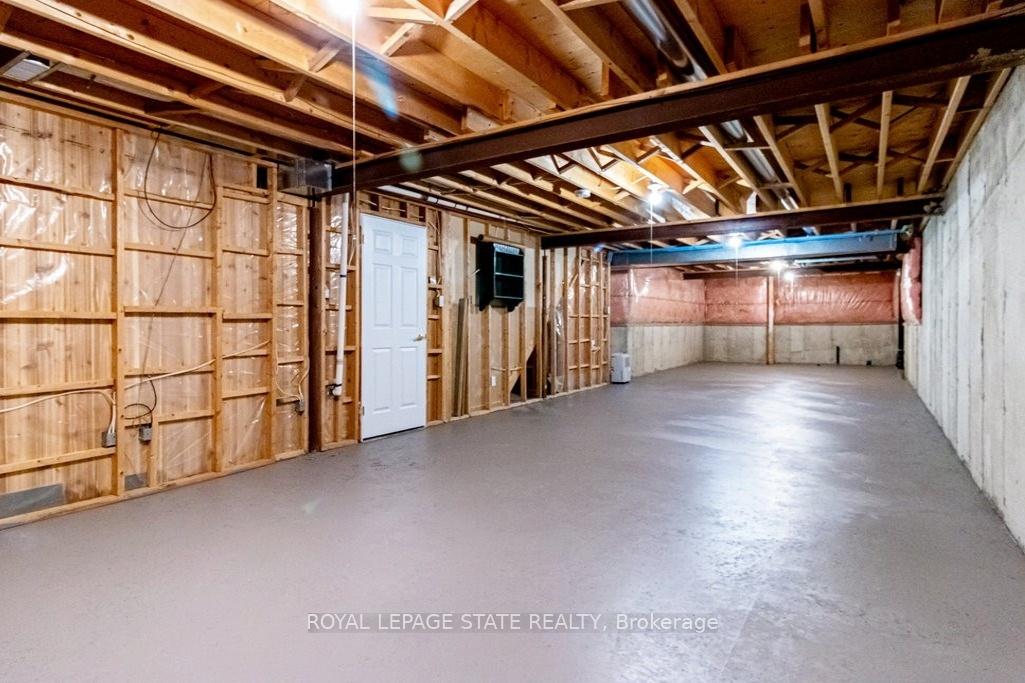 Photo 19 of Unit 27, 20 Meadowlands Boulevard, Hamilton, Ancaster — HOMEH