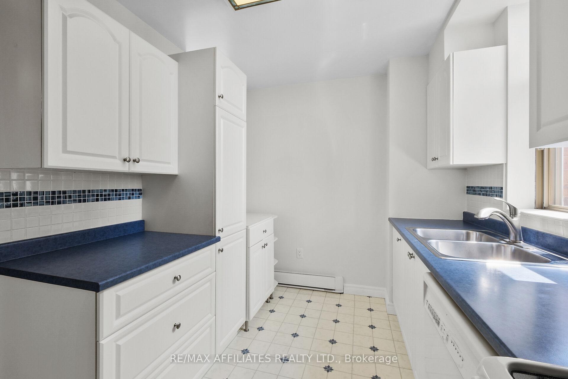 Photo 28 of Unit U1503, 2759 Carousel Crescent, Ottawa, Emerald Woods/Sawmill Creek — HOMEH