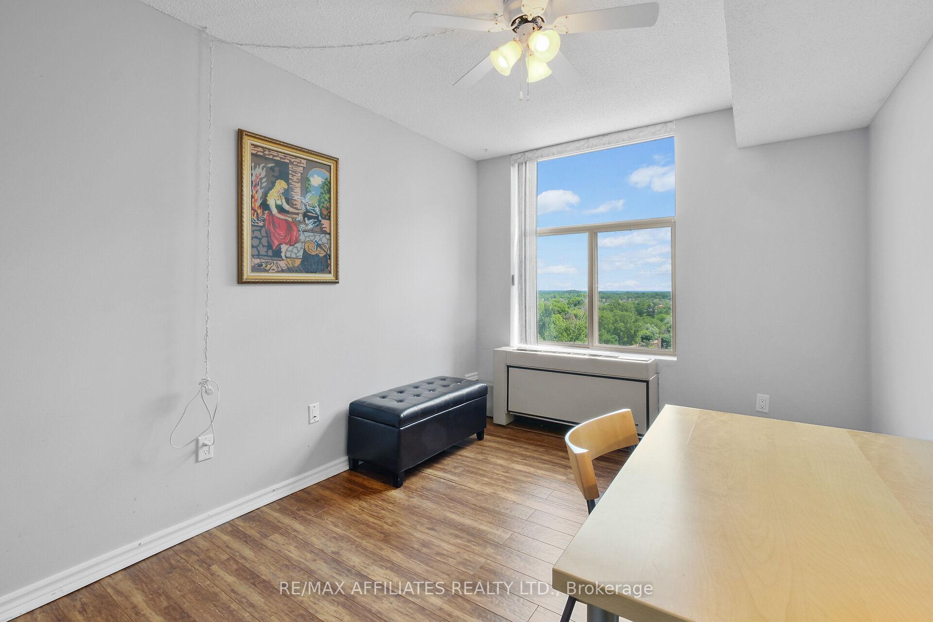 Photo 11 of Unit U1503, 2759 Carousel Crescent, Ottawa, Emerald Woods/Sawmill Creek — HOMEH