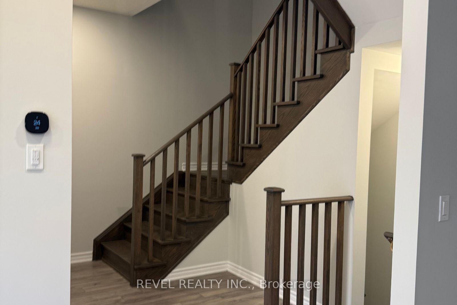 Photo 8 of 1160 Green Tree Path, Oshawa, Kedron — HOMEH