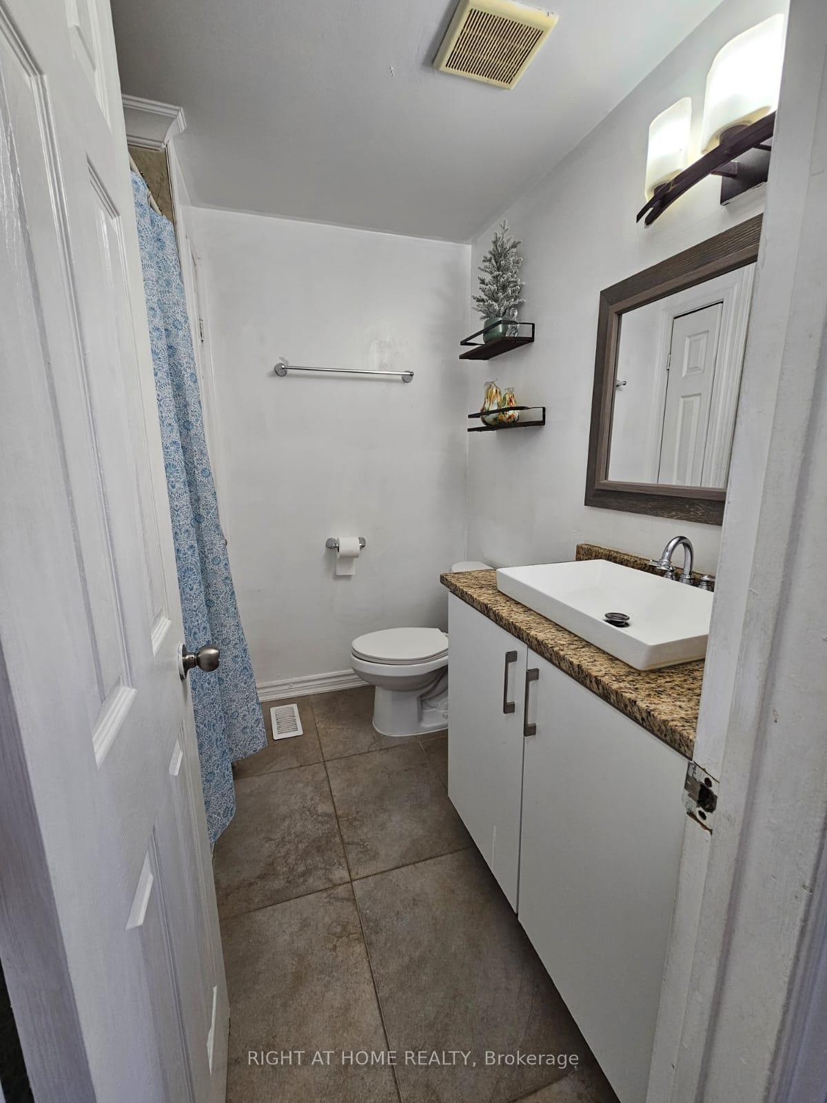 Photo 10 of 2415 Southvale Crescent, Ottawa, Sheffield Glen/Industrial Park — HOMEH