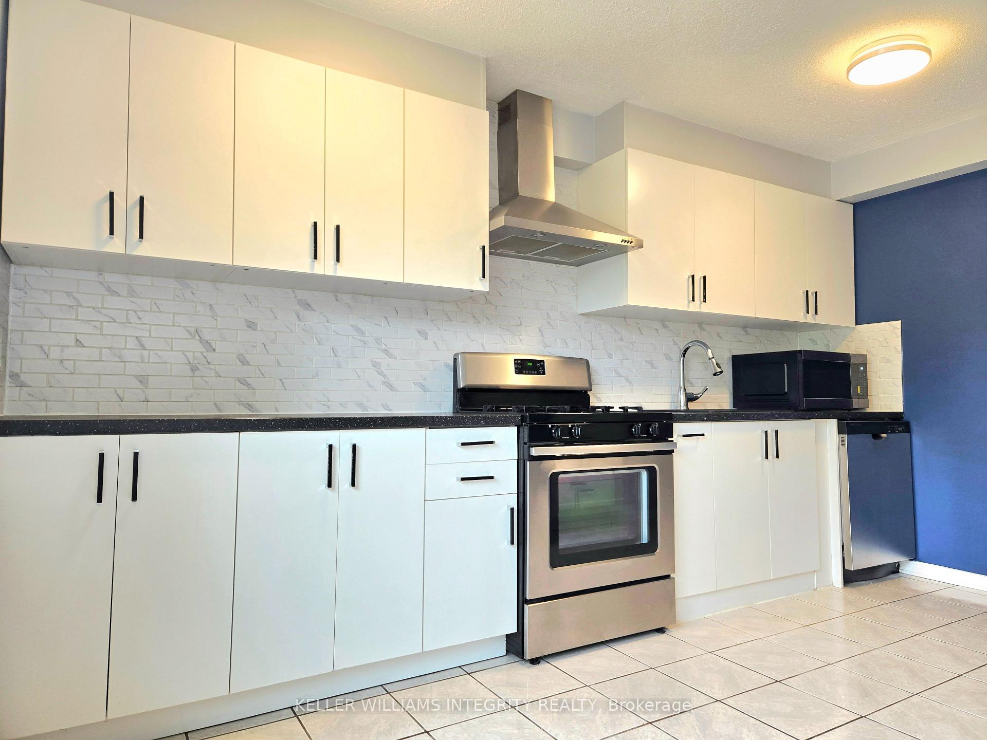 Photo 4 of Unit 218, 2270 Cotters Crescent, Ottawa, Windsor Park Village — HOMEH