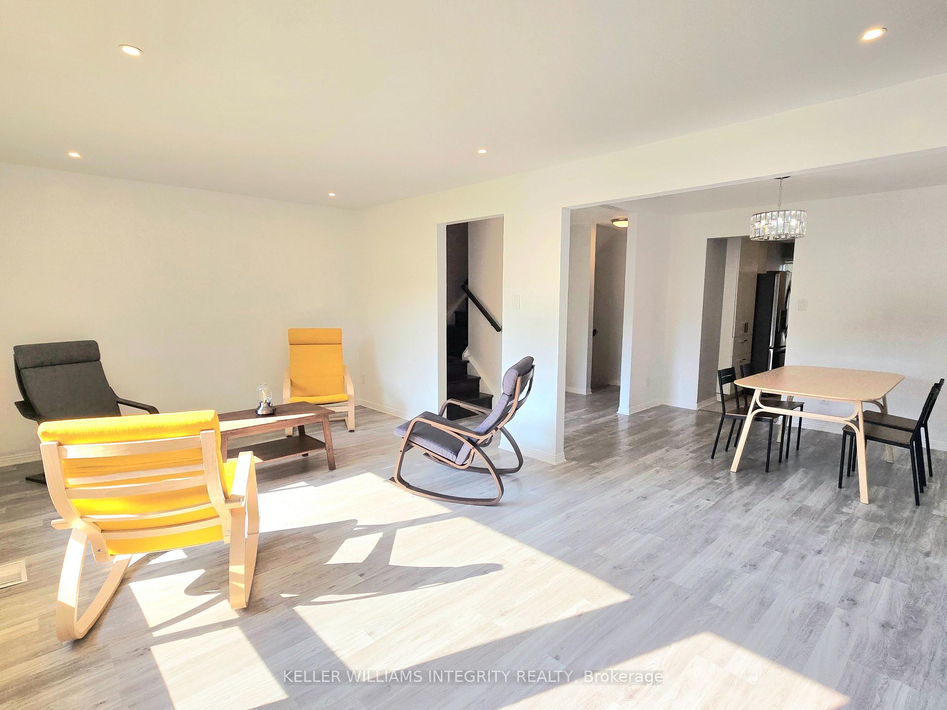 Photo 3 of Unit 218, 2270 Cotters Crescent, Ottawa, Windsor Park Village — HOMEH