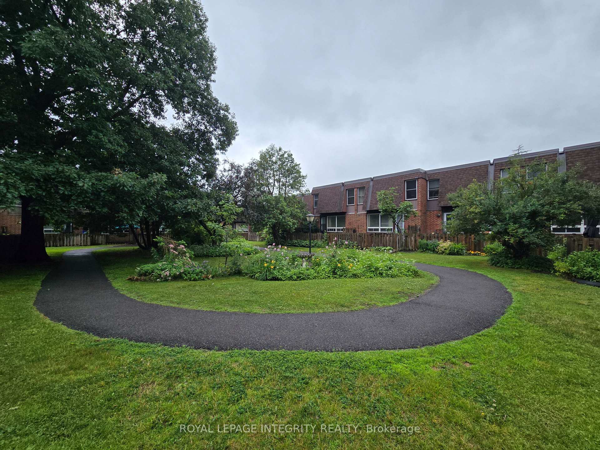 Photo 21 of Unit 218, 2270 Cotters Crescent, Ottawa, Windsor Park Village — HOMEH