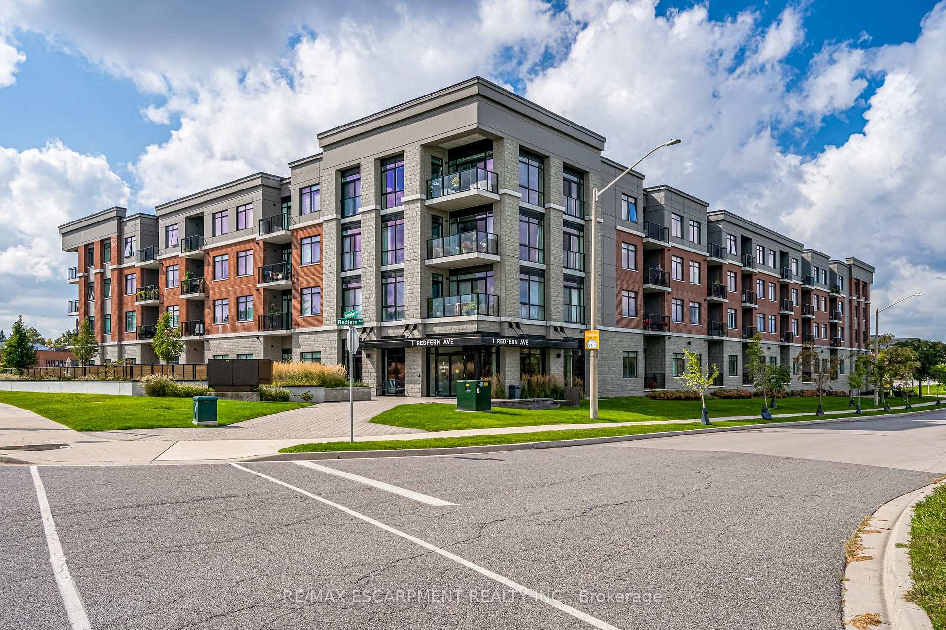 Front of Unit 118, 1 Redfern Avenue