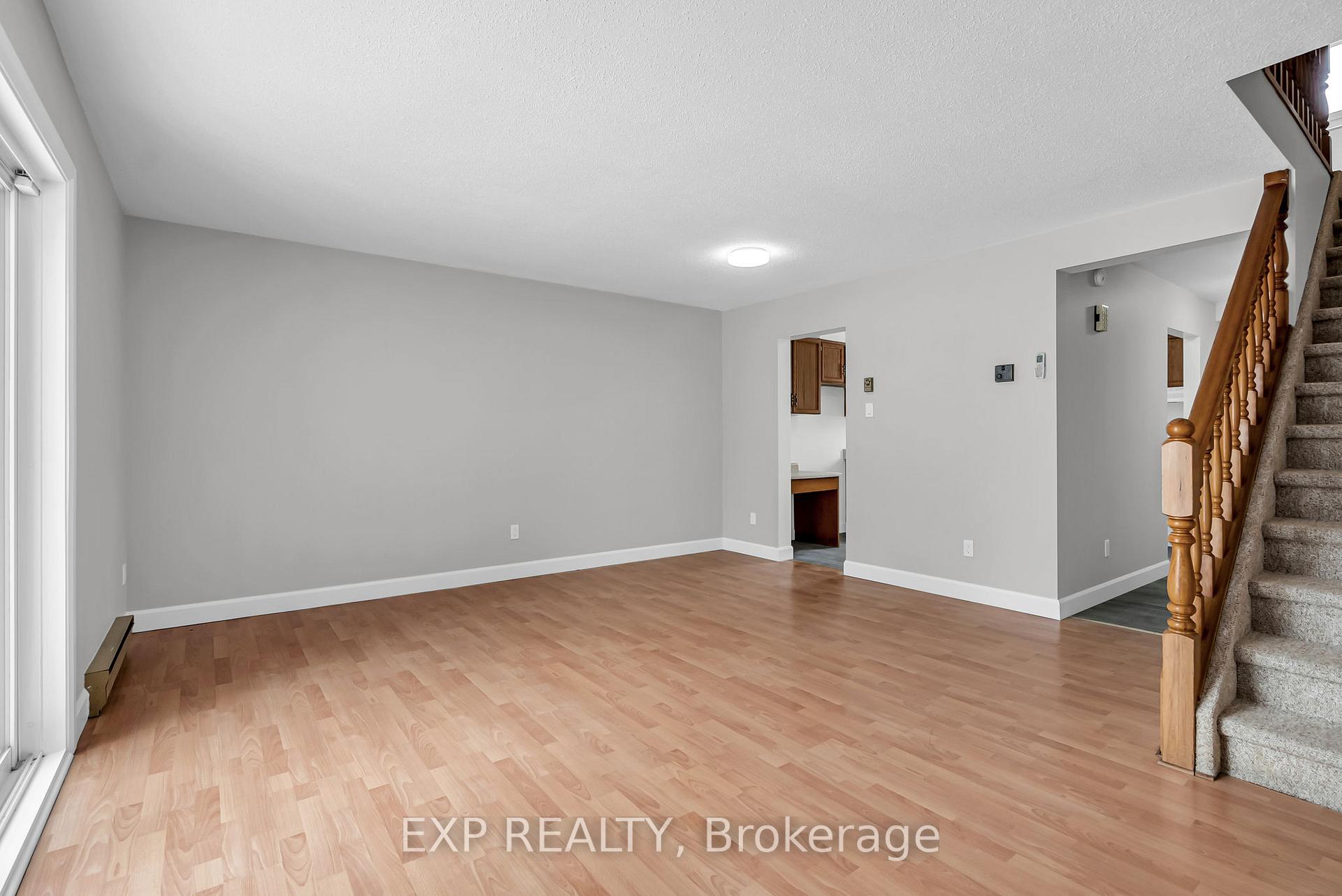 Photo 5 of 214 Meadowvale Crescent, Cornwall — HOMEH