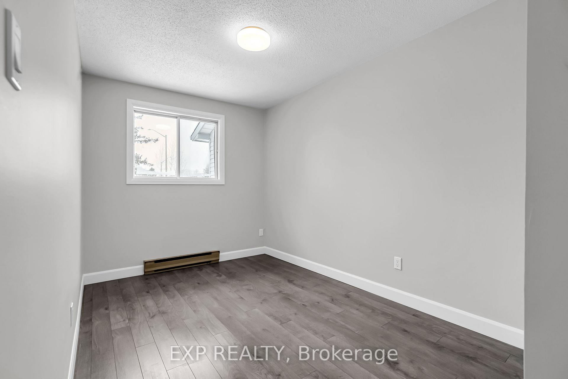Photo 9 of 214 Meadowvale Crescent, Cornwall — HOMEH