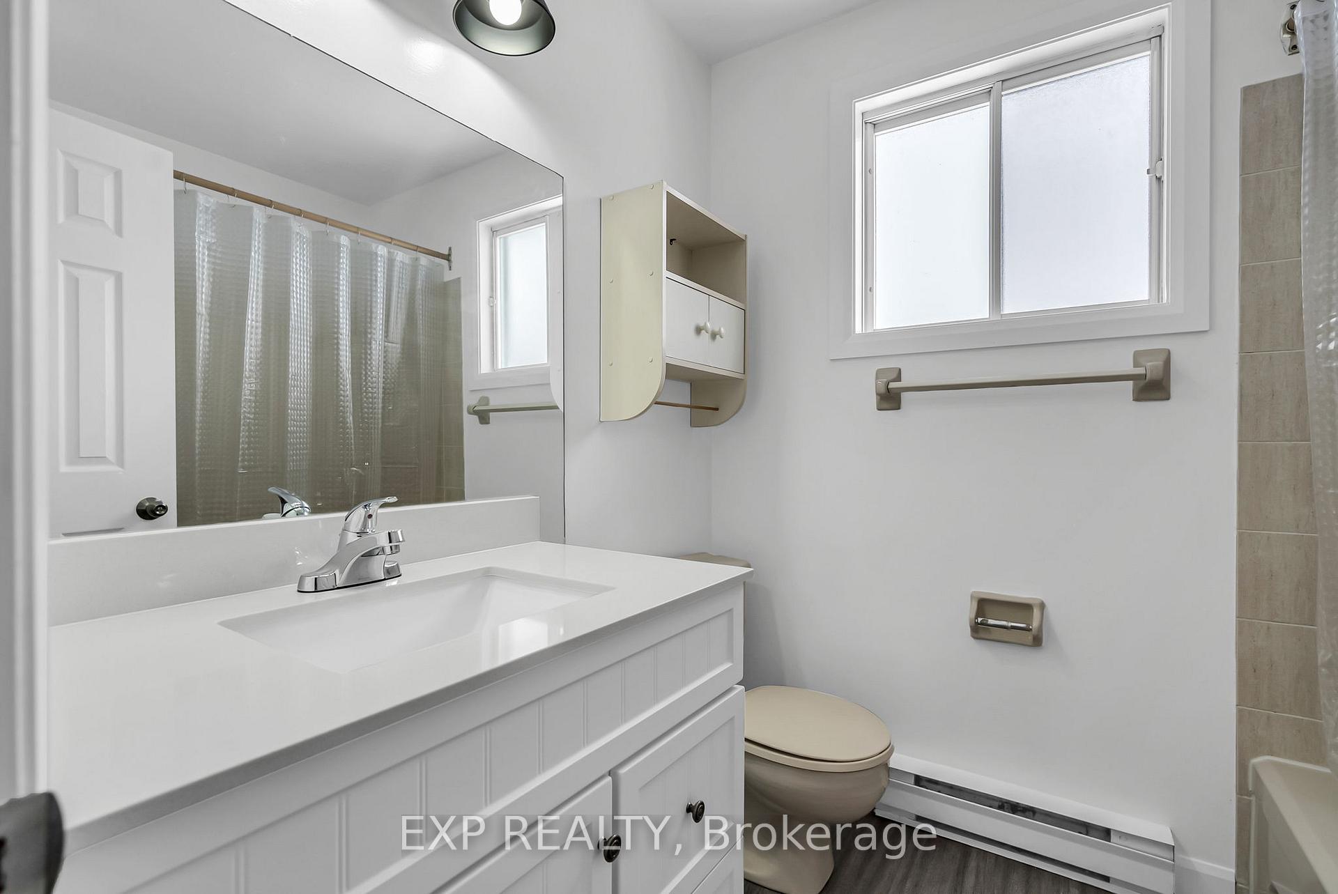 Photo 11 of 214 Meadowvale Crescent, Cornwall — HOMEH