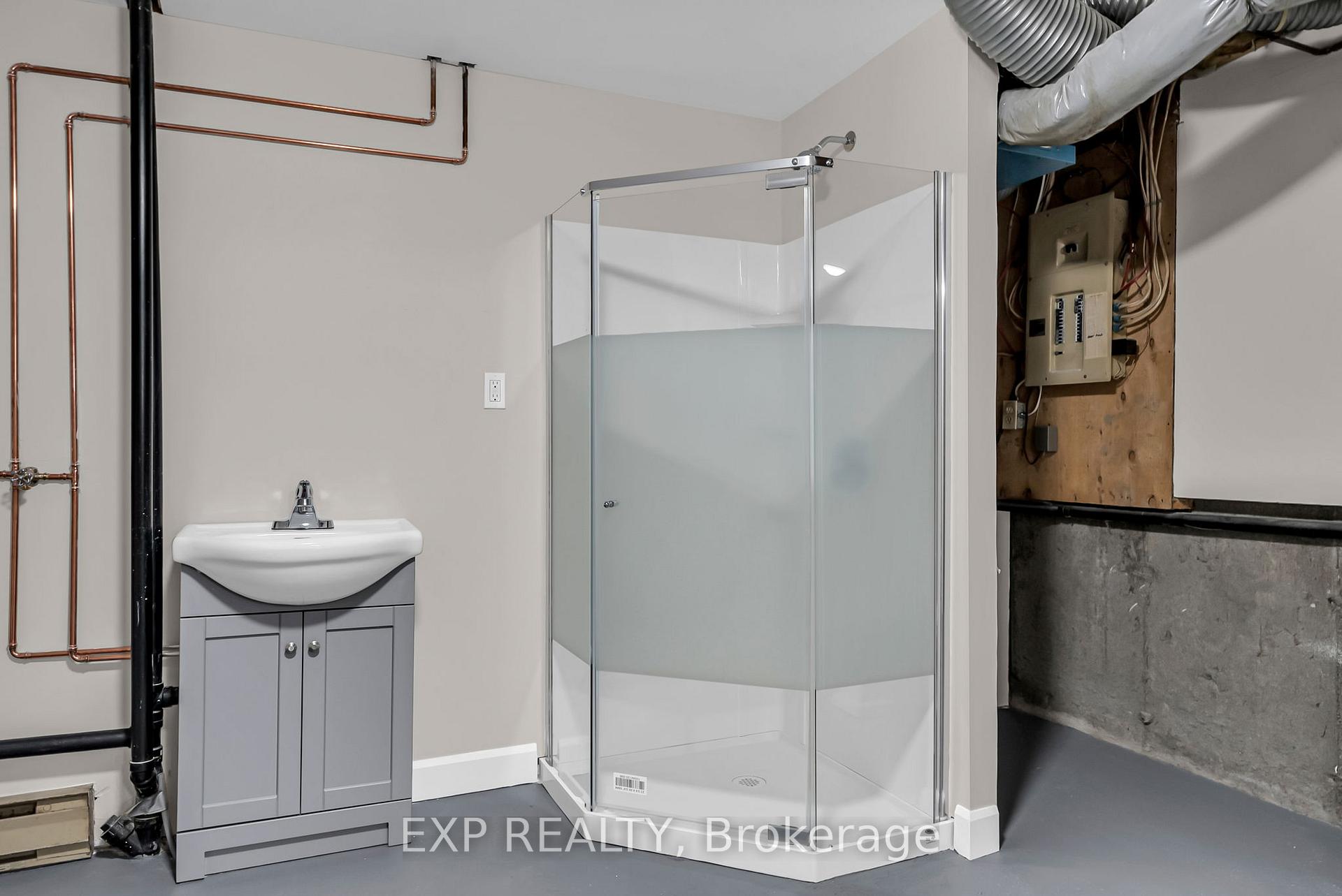 Photo 17 of 214 Meadowvale Crescent, Cornwall — HOMEH