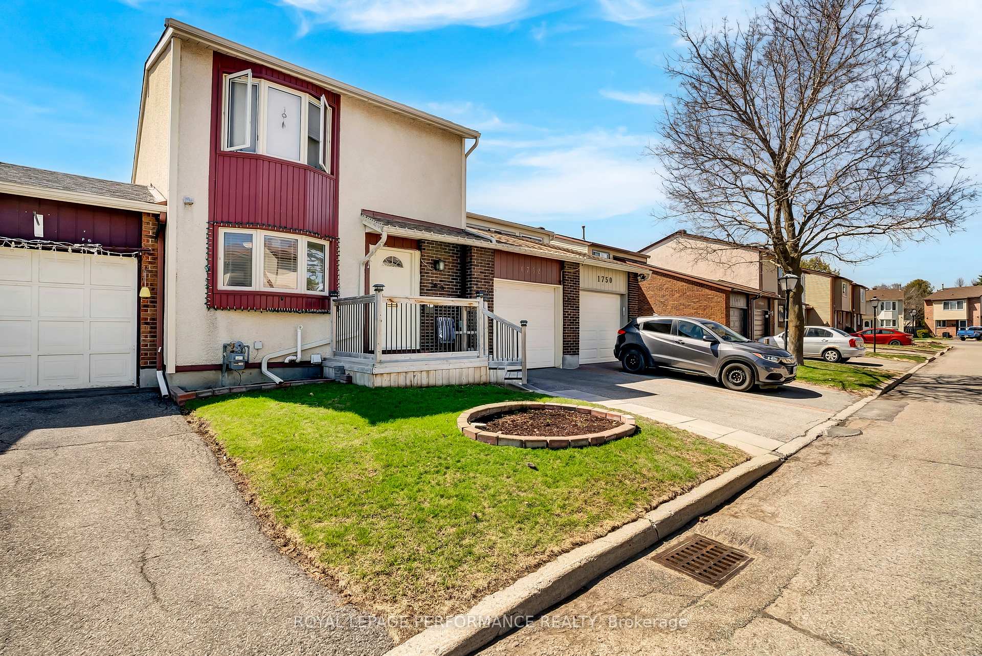 Photo 5 of 1752 Lafrance Drive, Ottawa, Queenswood Heights South — HOMEH