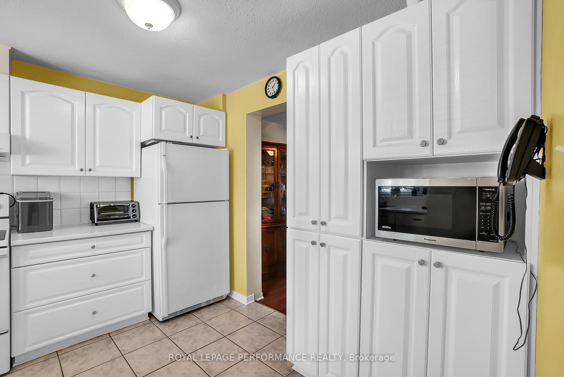 Photo 32 of 1752 Lafrance Drive, Ottawa, Queenswood Heights South — HOMEH