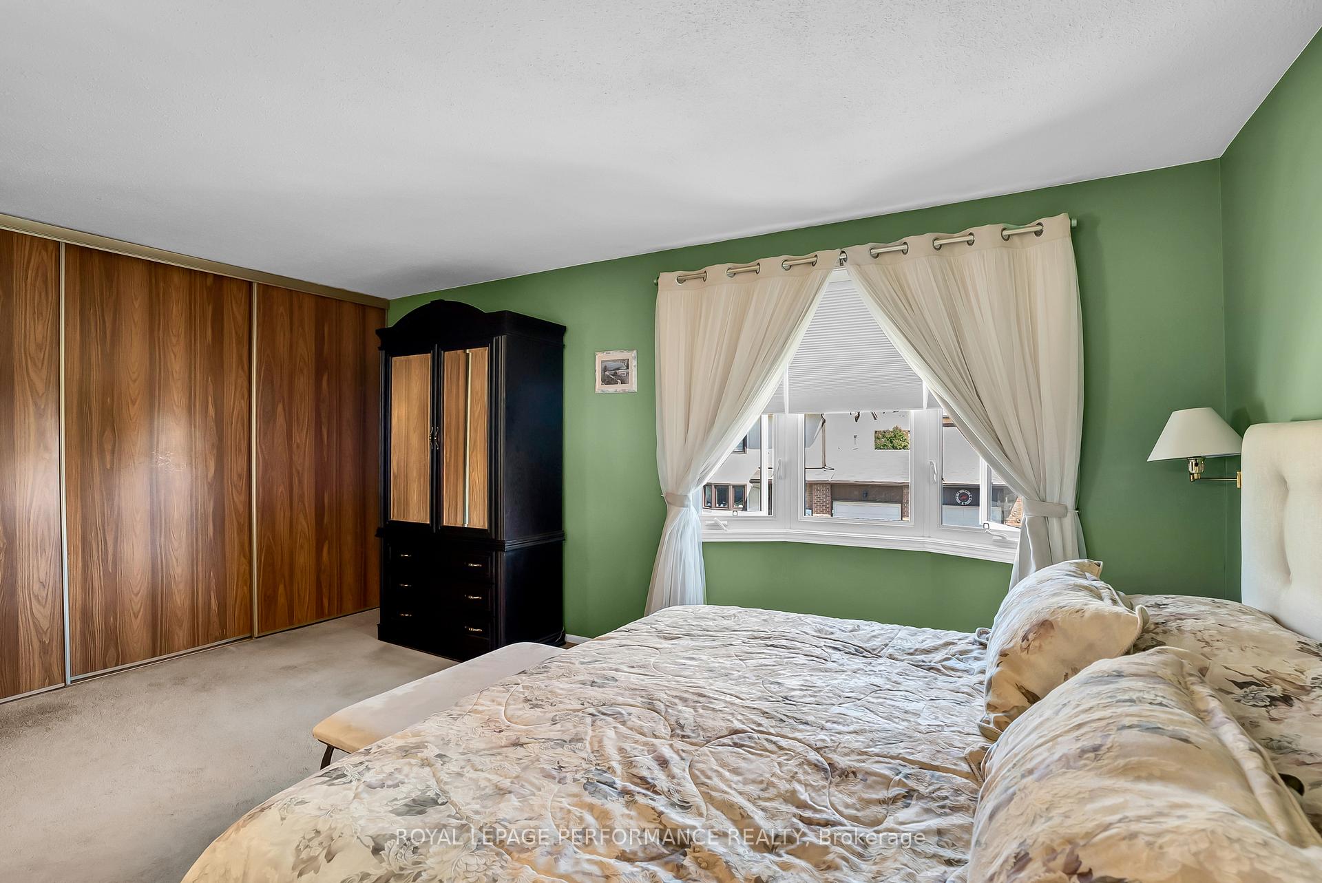 Photo 16 of 1752 Lafrance Drive, Ottawa, Queenswood Heights South — HOMEH