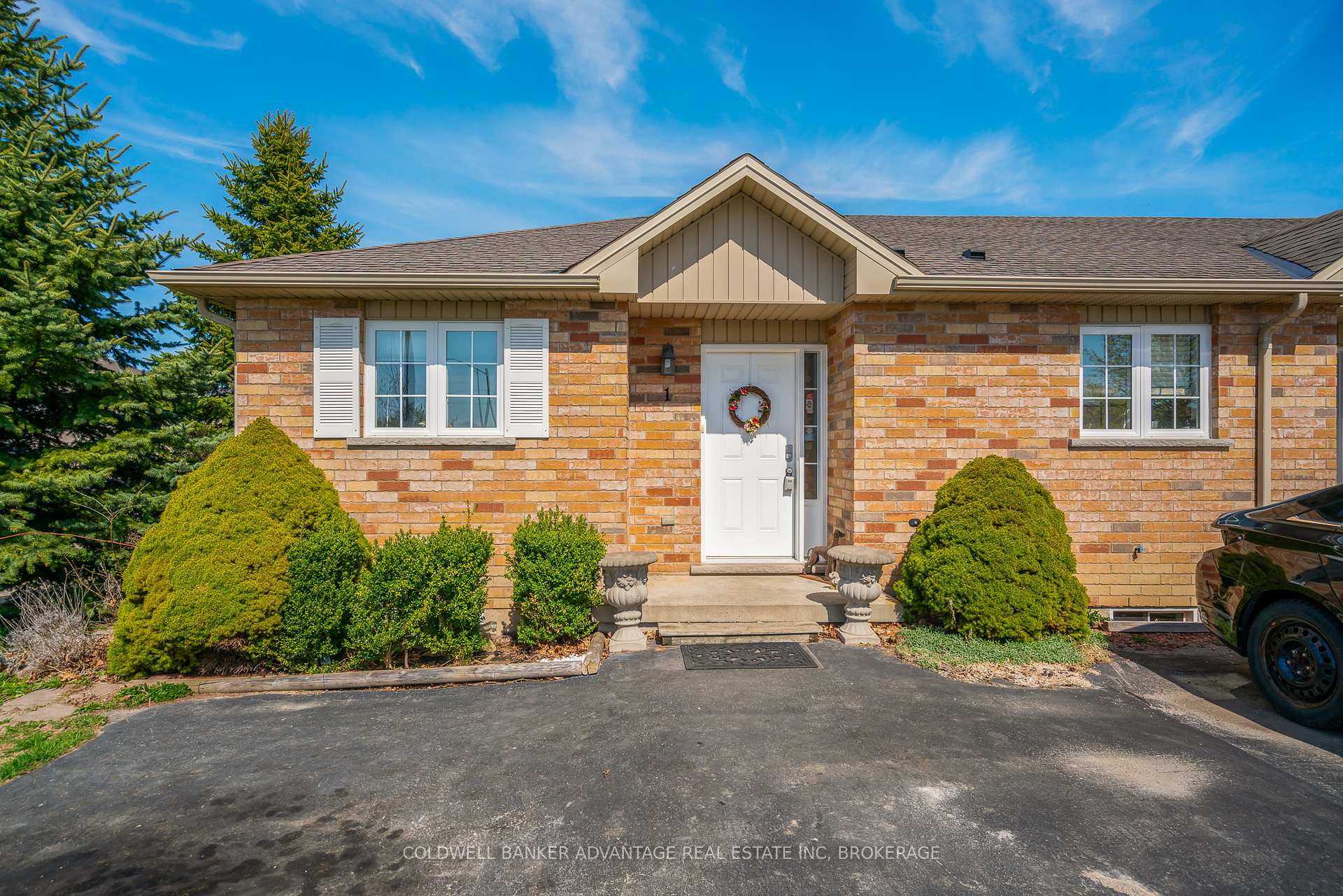 Photo 15 of 1 Powell Lane, Haldimand — HOMEH