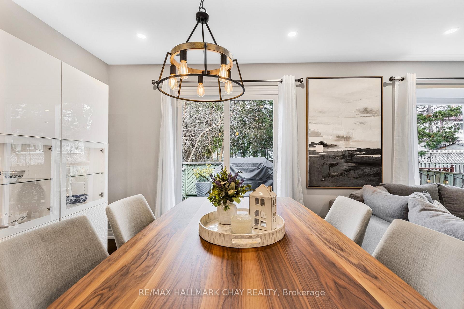 Photo 13 of 55 Marlow Crescent, Markham, Markville — HOMEH