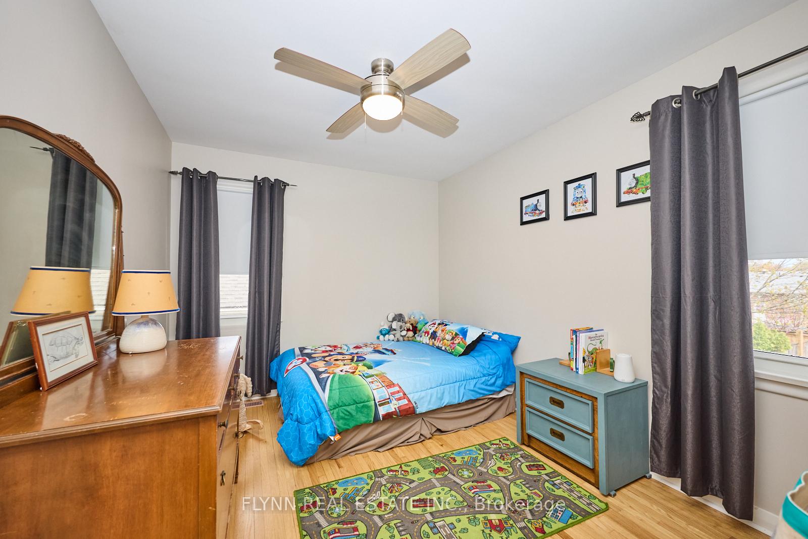 Photo 32 of 54 Longfellow Avenue, St. Catharines, Haig — HOMEH