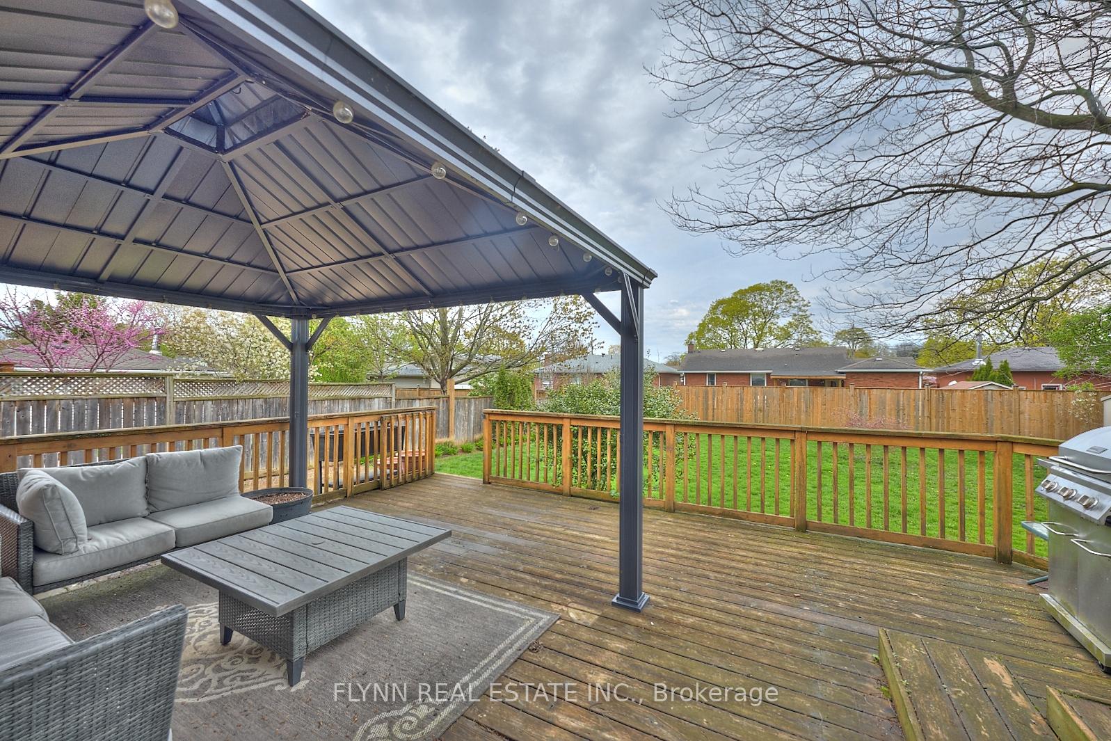 Photo 33 of 54 Longfellow Avenue, St. Catharines, Haig — HOMEH