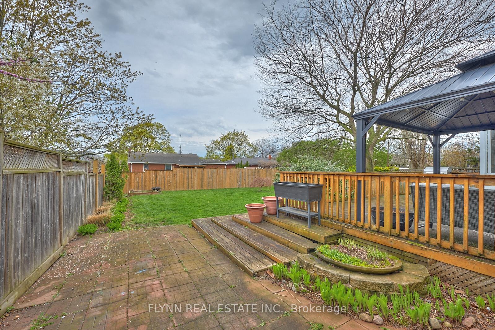 Photo 31 of 54 Longfellow Avenue, St. Catharines, Haig — HOMEH