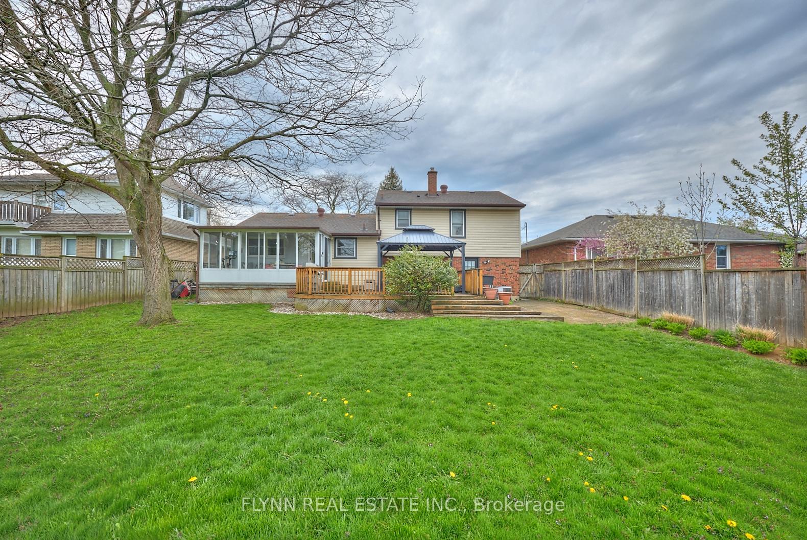 Photo 22 of 54 Longfellow Avenue, St. Catharines, Haig — HOMEH