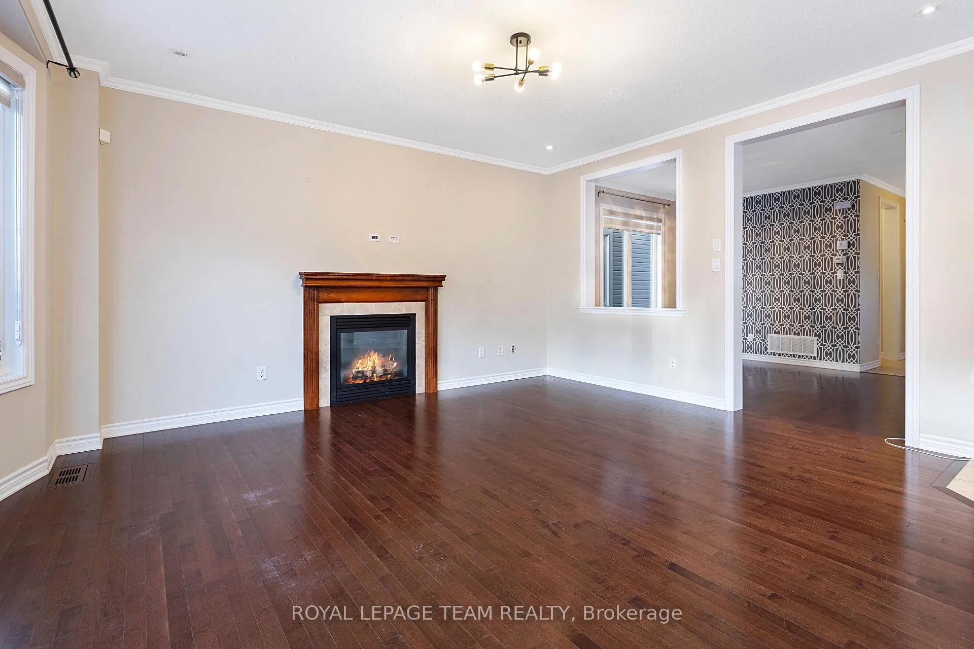 Photo 7 of 421 Meadowhawk Crescent, Ottawa, Barrhaven - Half Moon Bay — HOMEH