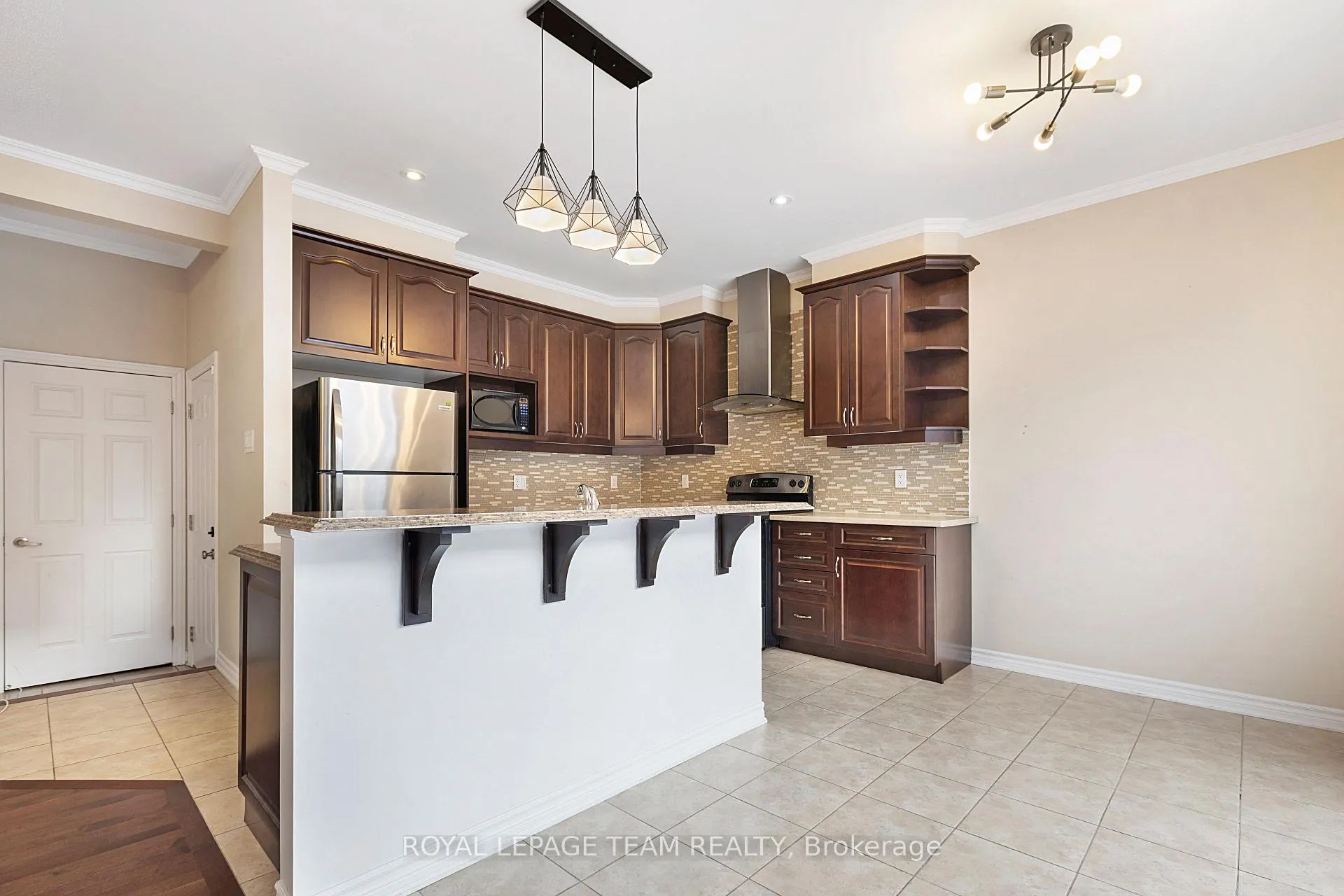 Photo 9 of 421 Meadowhawk Crescent, Ottawa, Barrhaven - Half Moon Bay — HOMEH