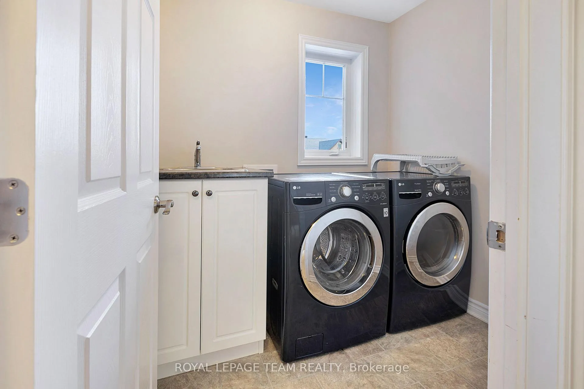 Photo 14 of 421 Meadowhawk Crescent, Ottawa, Barrhaven - Half Moon Bay — HOMEH