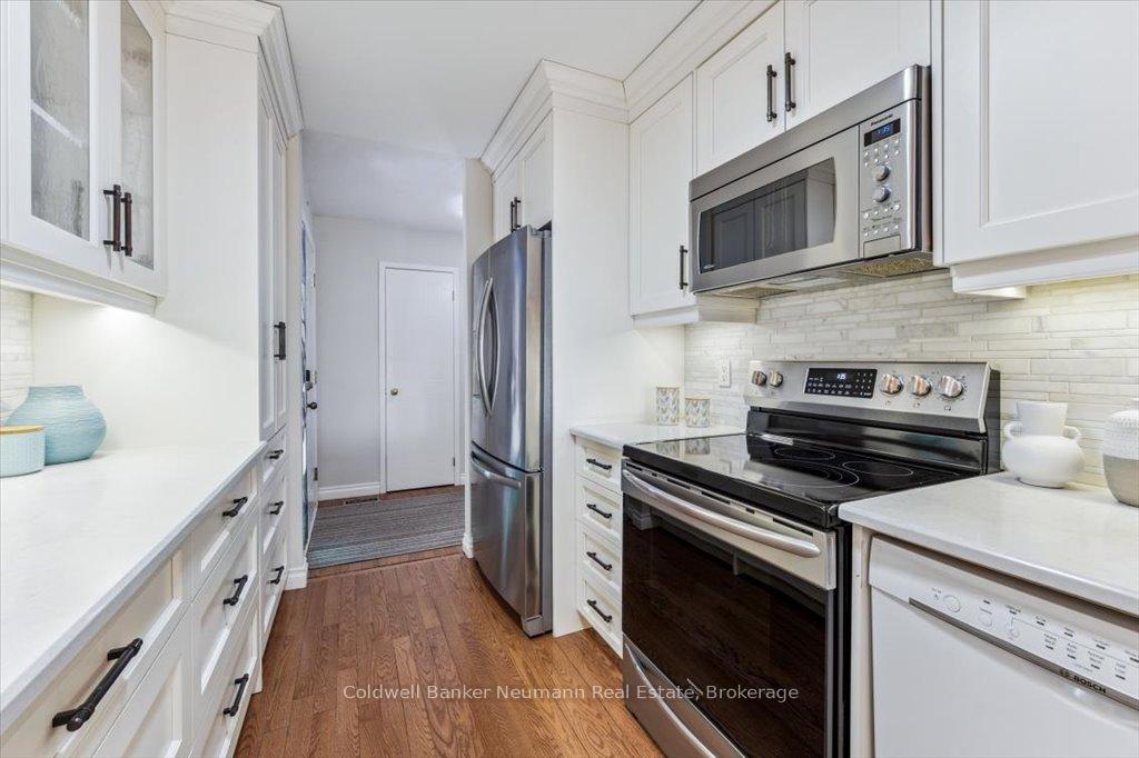 Photo 4 of Unit 26, 60 Ptarmigan Drive, Guelph, Kortright Hills — HOMEH