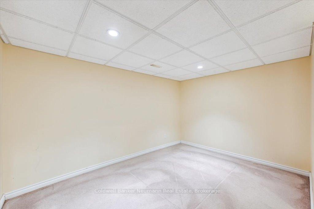 Photo 15 of Unit 26, 60 Ptarmigan Drive, Guelph, Kortright Hills — HOMEH