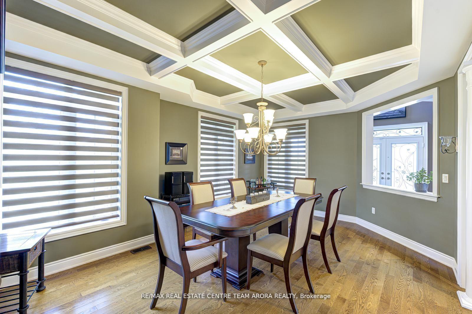 Photo 7 of 45 Maybeck Drive, Brampton, Credit Valley — HOMEH