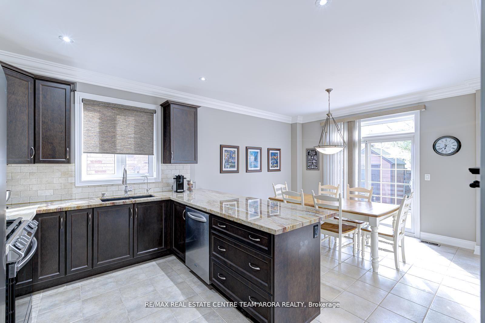 Photo 22 of 45 Maybeck Drive, Brampton, Credit Valley — HOMEH