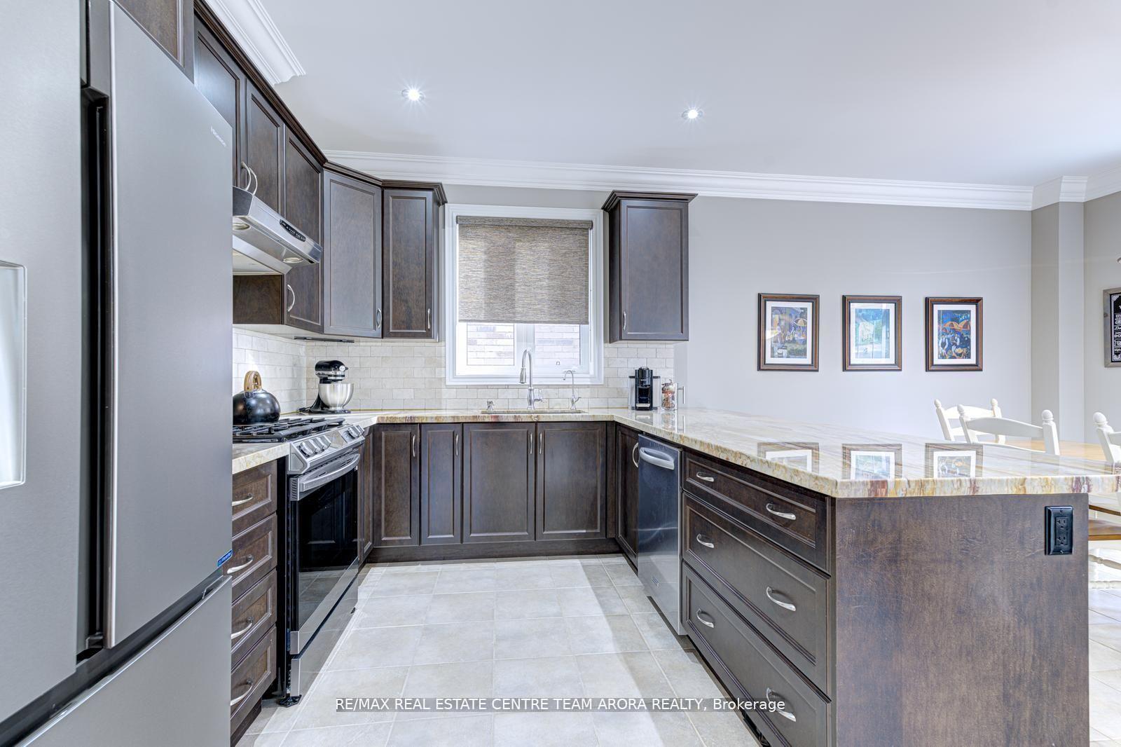Photo 31 of 45 Maybeck Drive, Brampton, Credit Valley — HOMEH