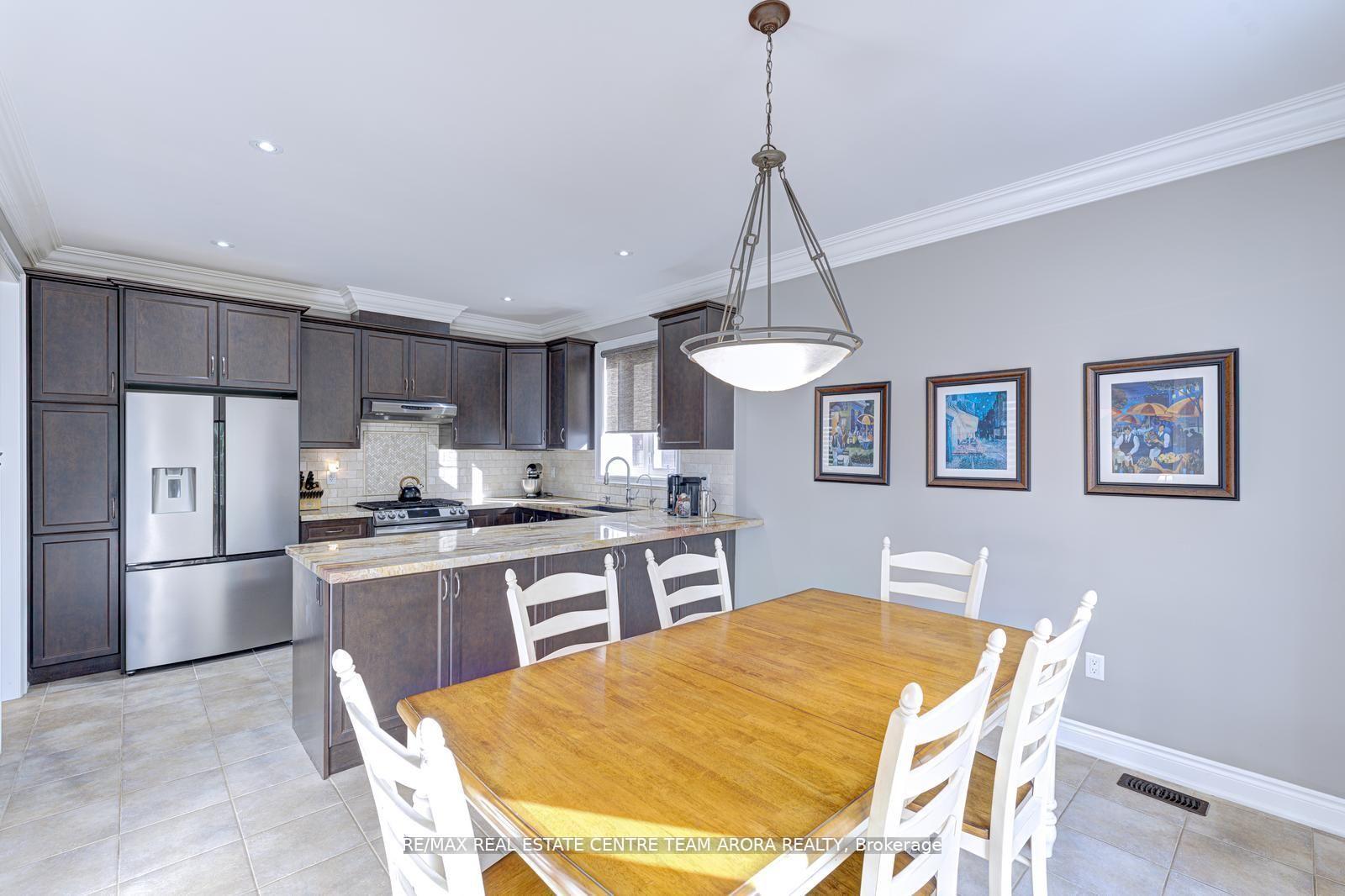 Photo 25 of 45 Maybeck Drive, Brampton, Credit Valley — HOMEH