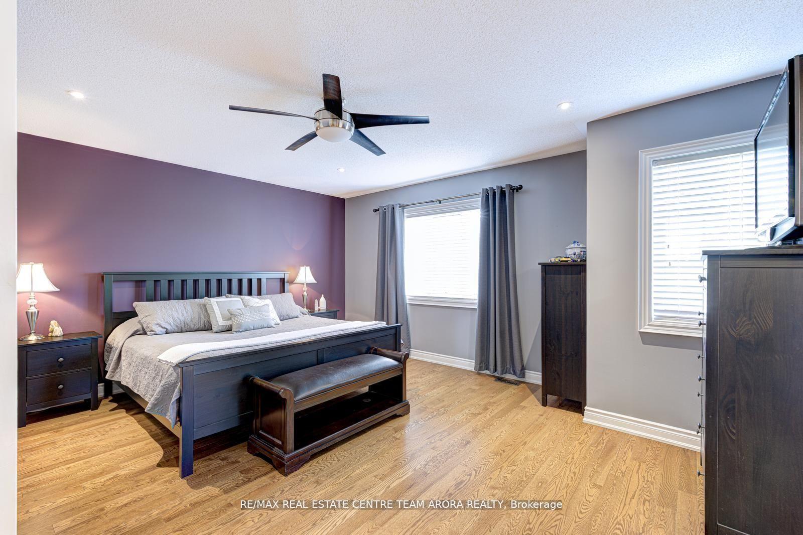 Photo 11 of 45 Maybeck Drive, Brampton, Credit Valley — HOMEH