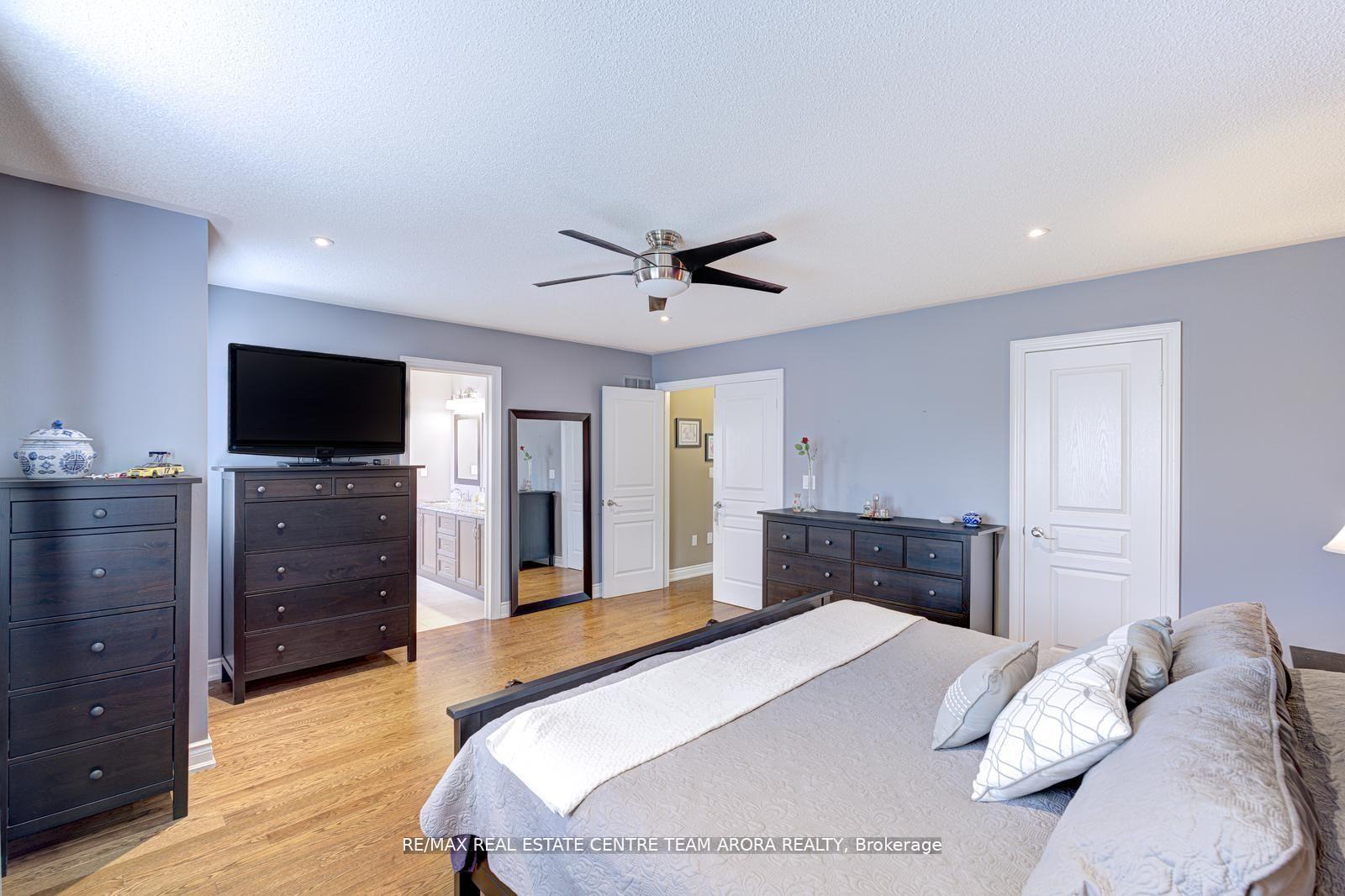 Photo 16 of 45 Maybeck Drive, Brampton, Credit Valley — HOMEH