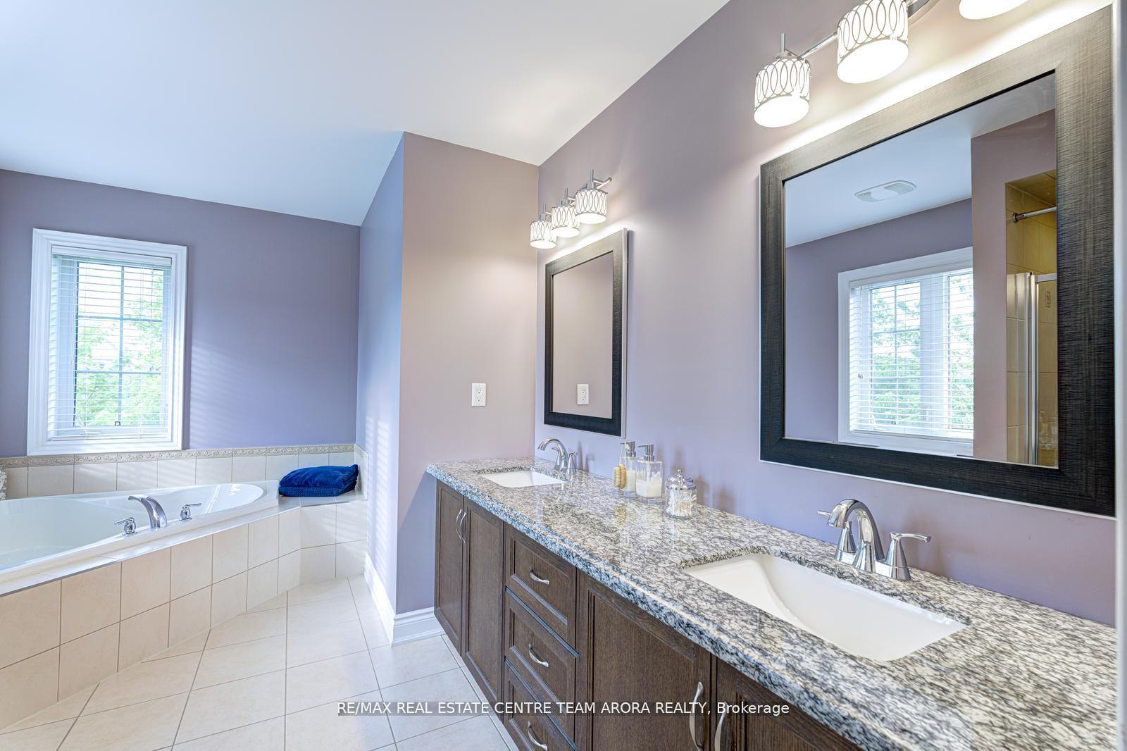 Photo 19 of 45 Maybeck Drive, Brampton, Credit Valley — HOMEH