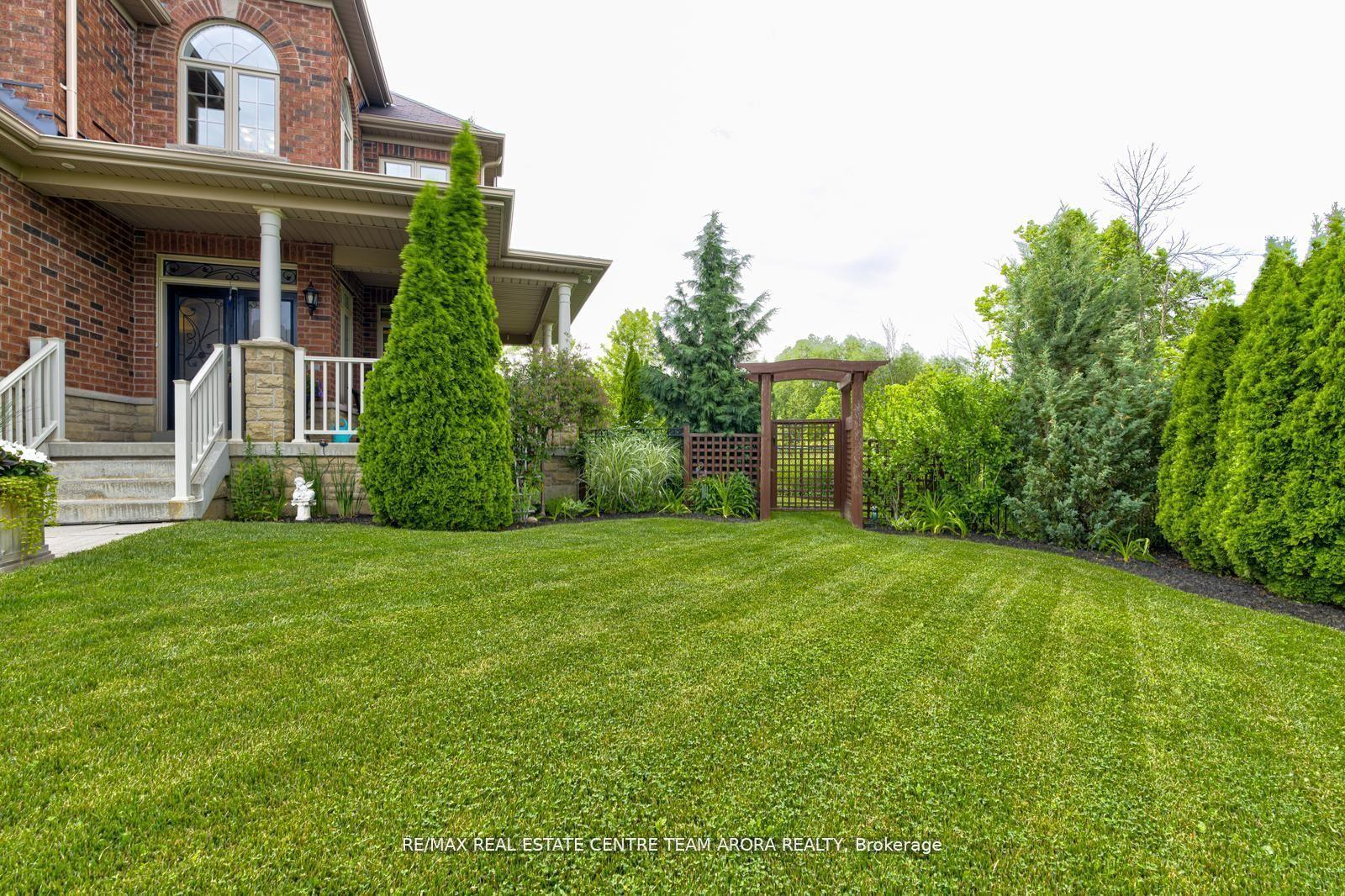 Photo 43 of 45 Maybeck Drive, Brampton, Credit Valley — HOMEH
