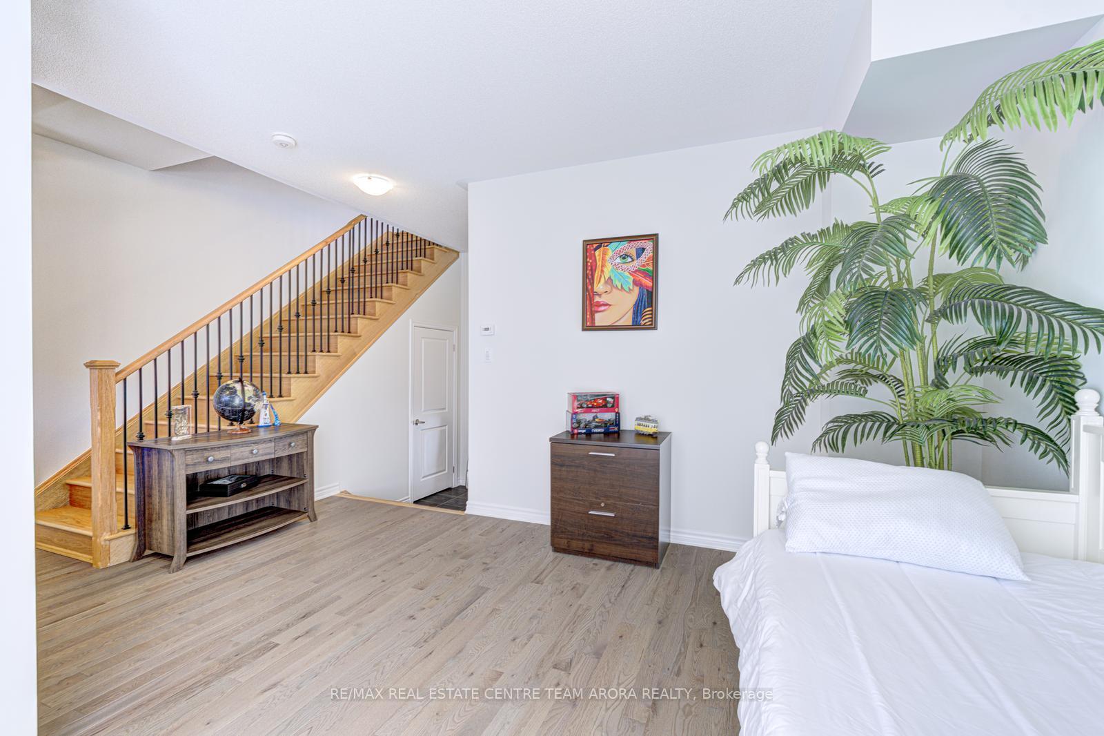 Photo 6 of 15 Petch Avenue, Caledon, Rural Caledon — HOMEH