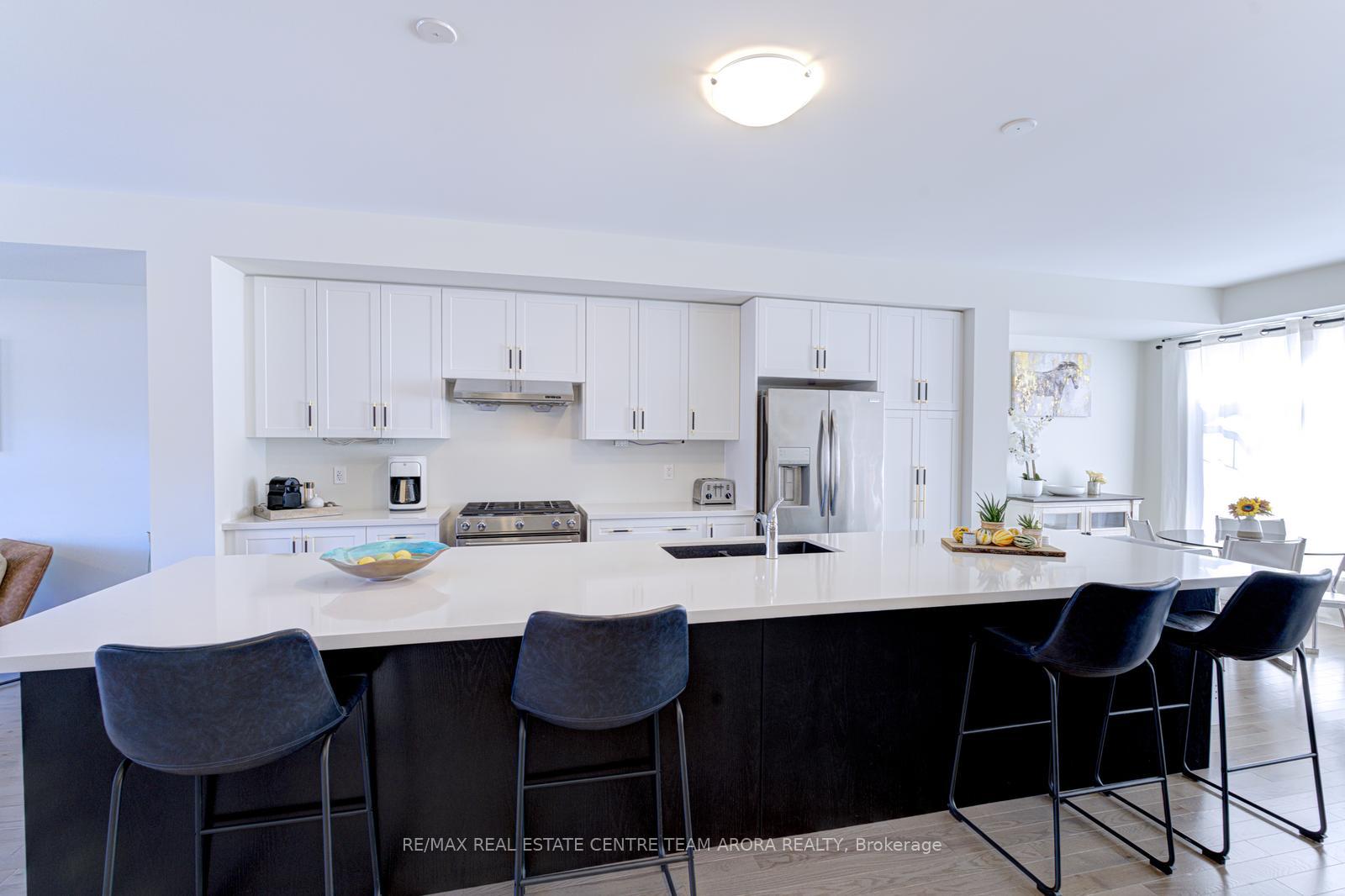 Photo 8 of 15 Petch Avenue, Caledon, Rural Caledon — HOMEH