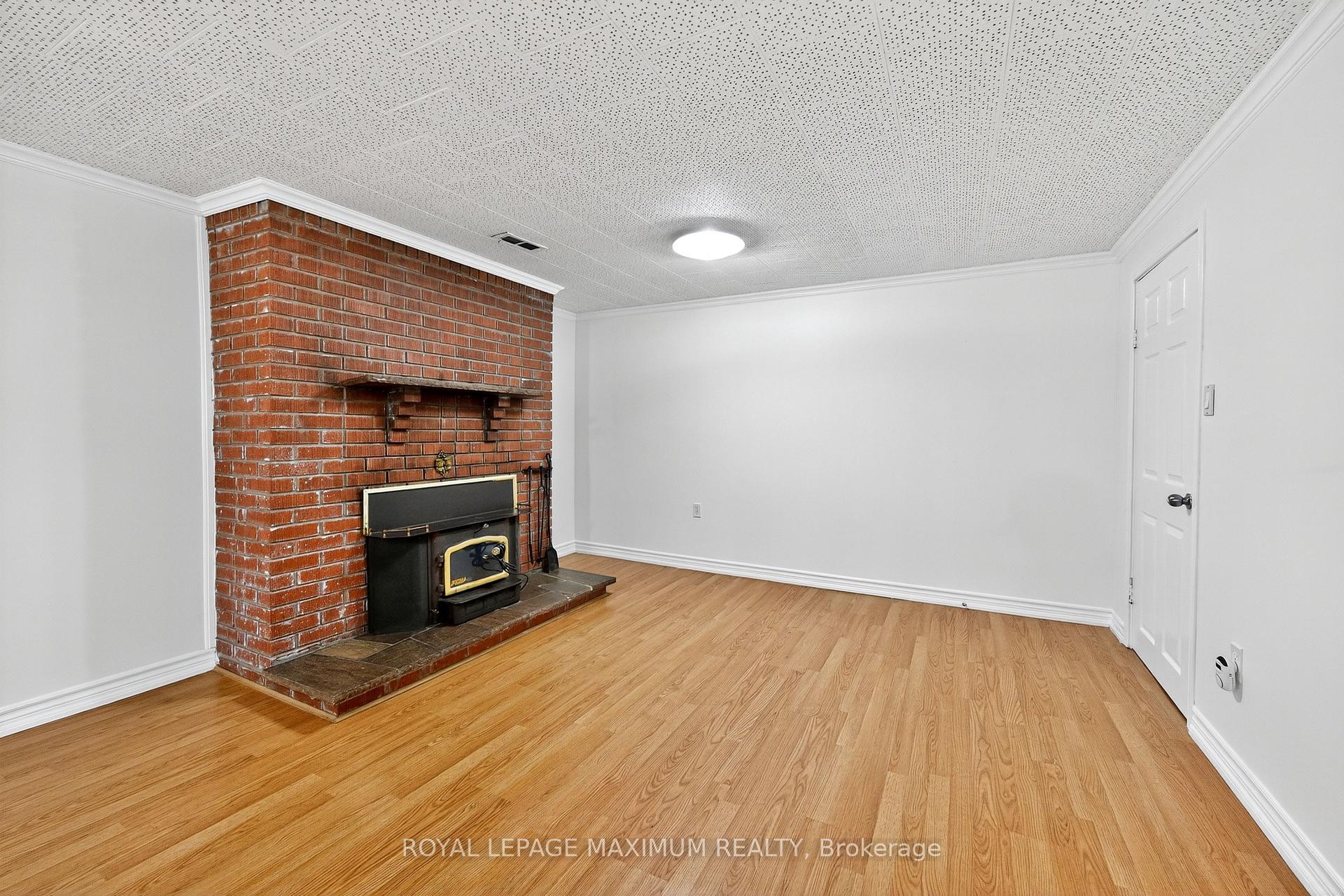 Photo 2 of Unit Basement, 153 Highland Park Boulevard, Markham, Grandview — HOMEH