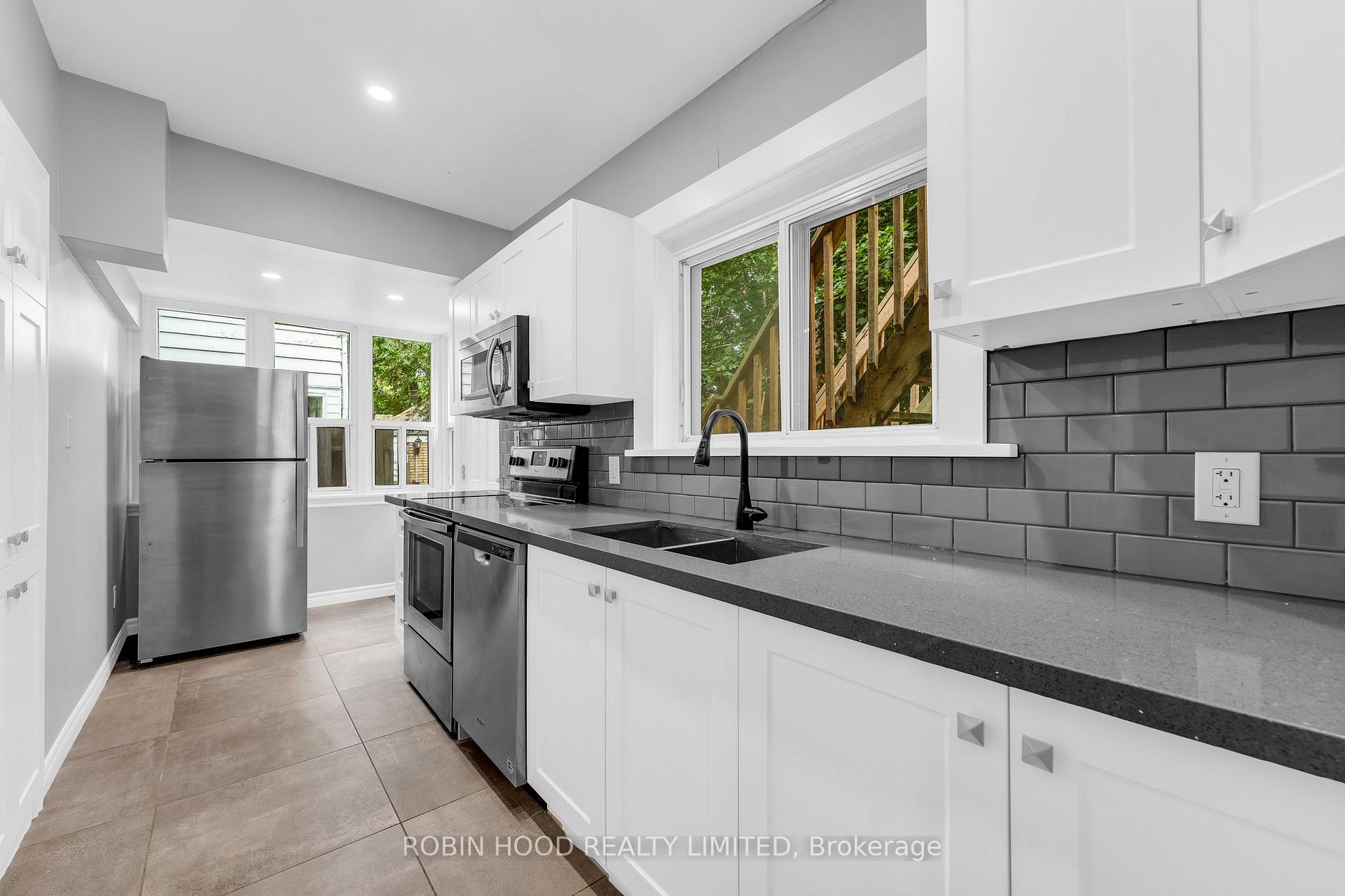 Photo 3 of Unit 1, 31 Proctor Boulevard, Hamilton, Gibson — HOMEH