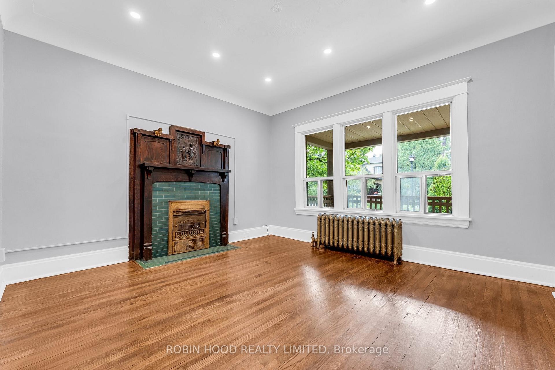 Photo 5 of Unit 1, 31 Proctor Boulevard, Hamilton, Gibson — HOMEH
