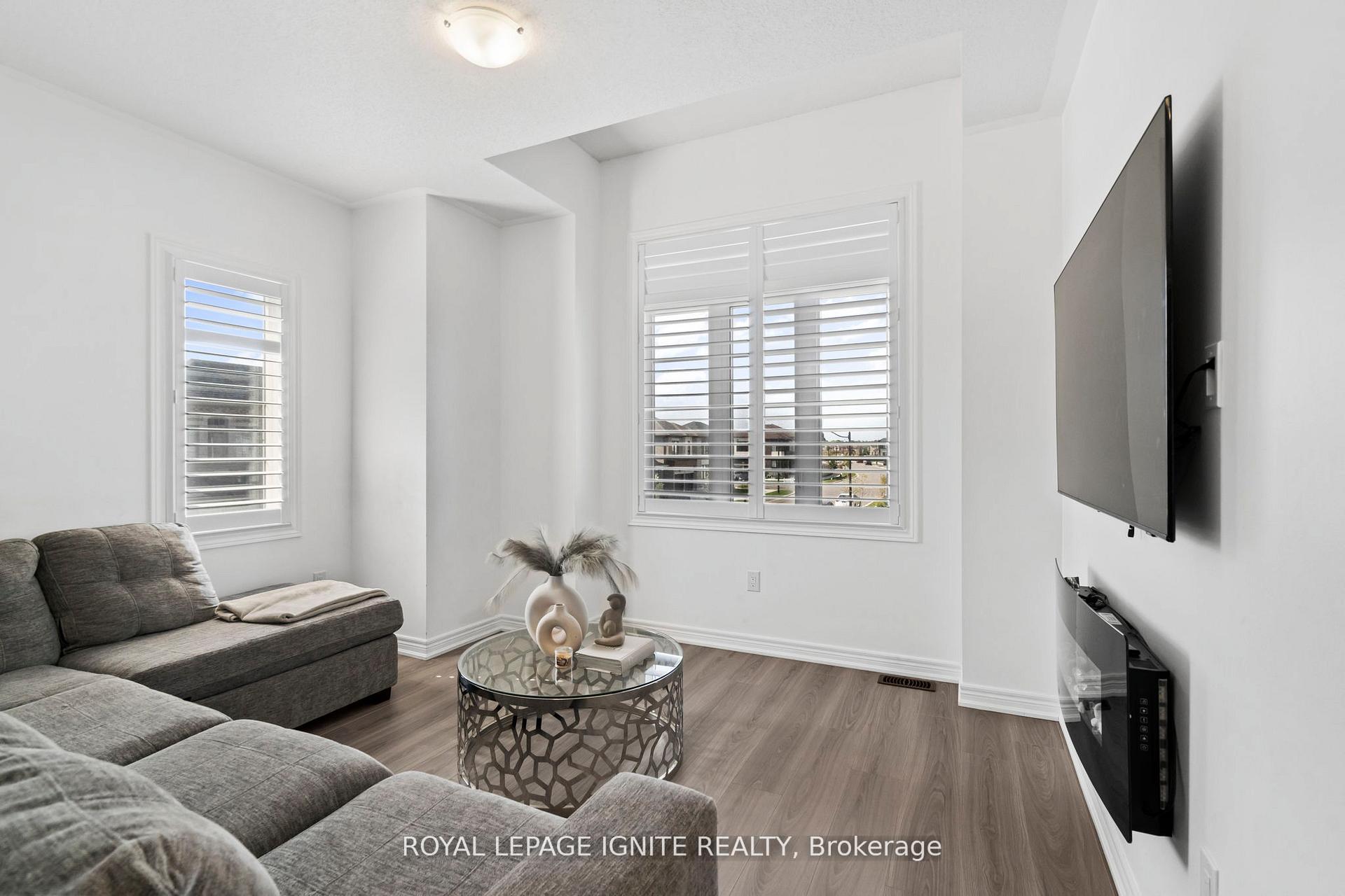 Photo 30 of 4 Great Falls Boulevard, Hamilton, Waterdown — HOMEH