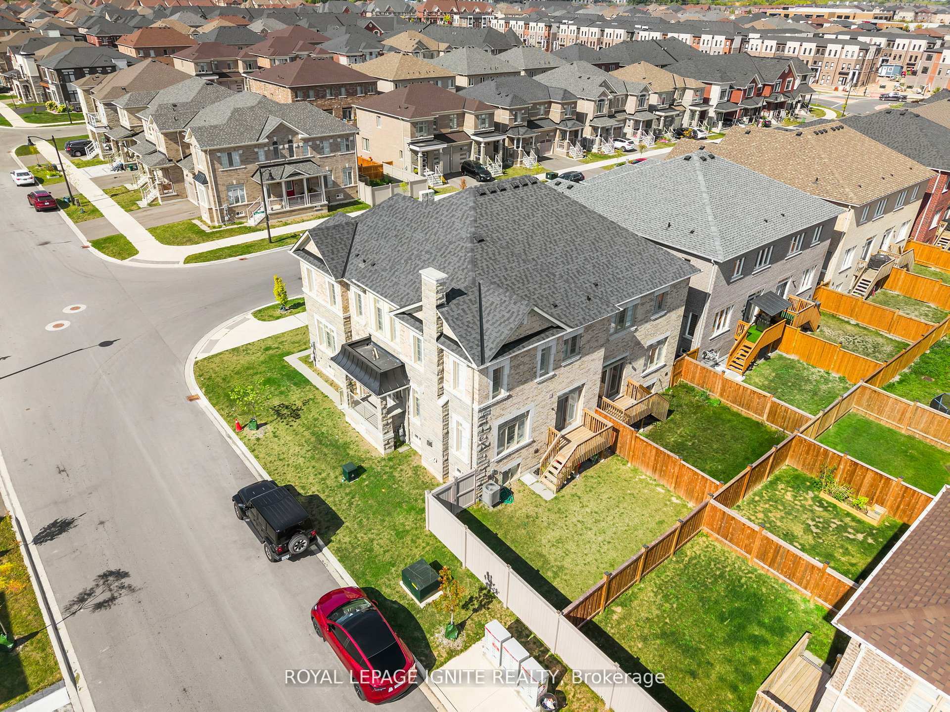 Photo 45 of 4 Great Falls Boulevard, Hamilton, Waterdown — HOMEH