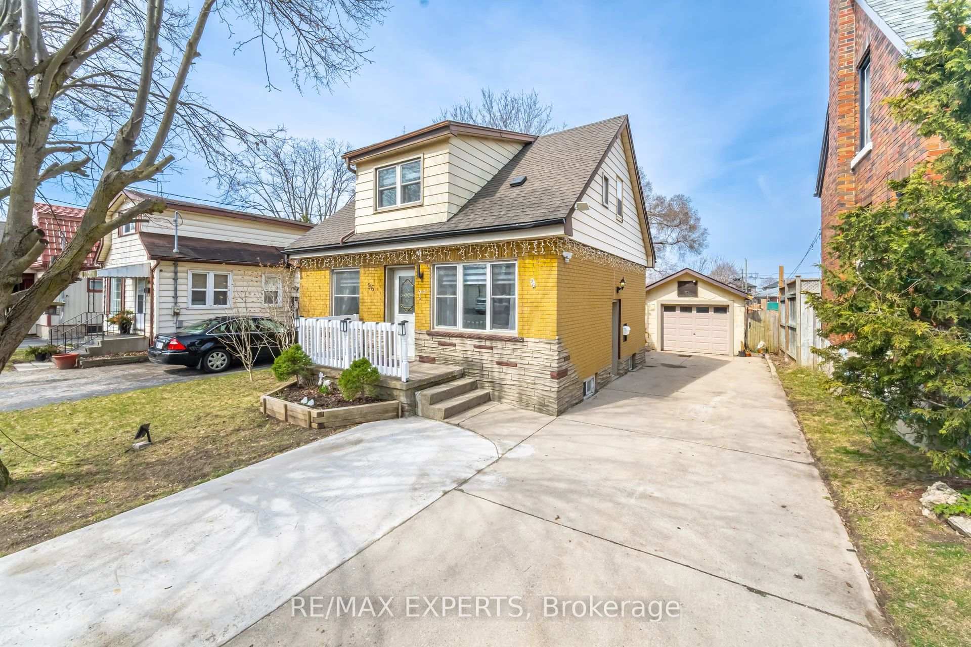 Photo 3 of 96 Sixth Avenue, Kitchener — HOMEH