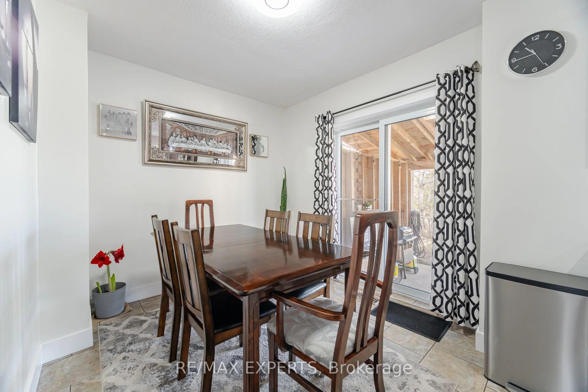 Photo 16 of 96 Sixth Avenue, Kitchener — HOMEH