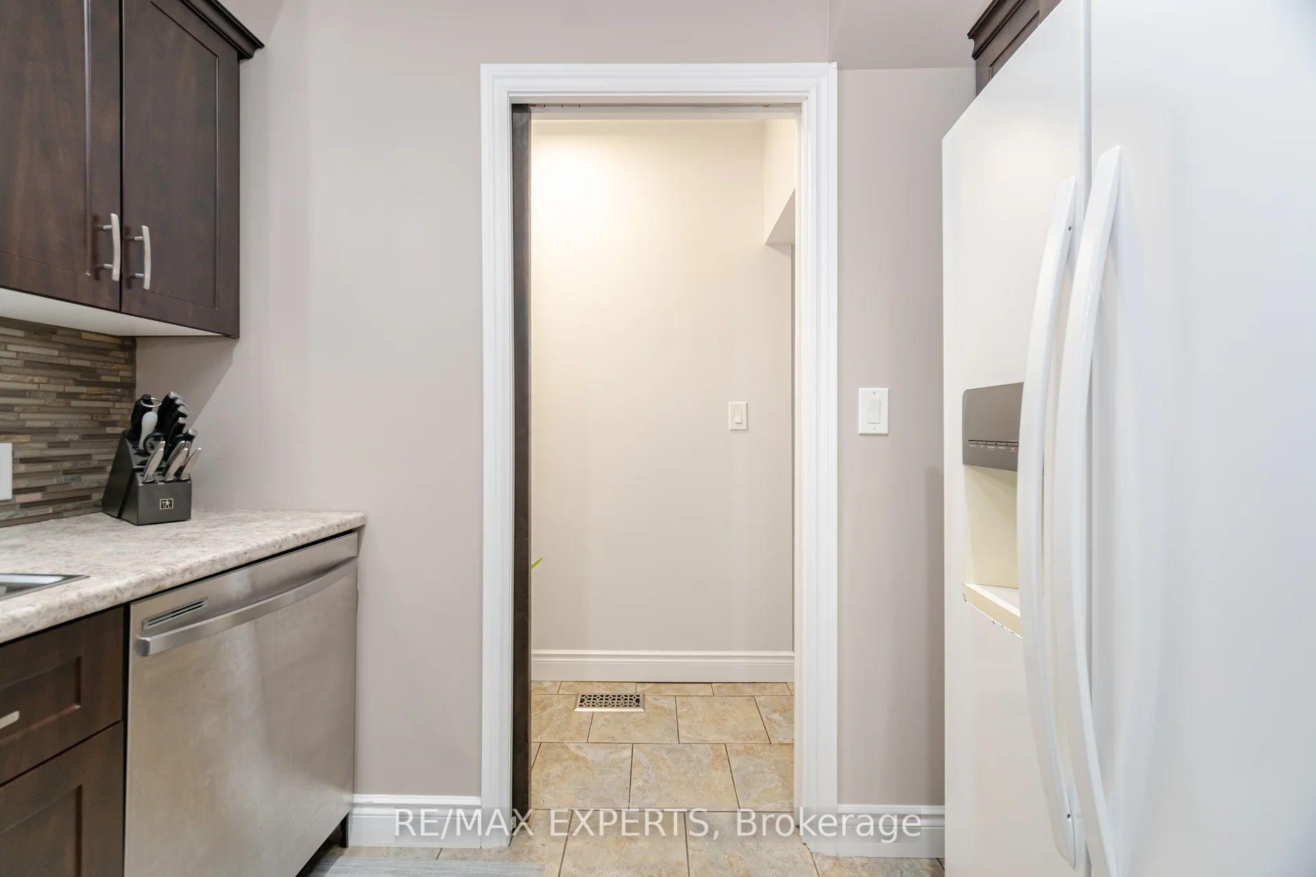 Photo 23 of 96 Sixth Avenue, Kitchener — HOMEH