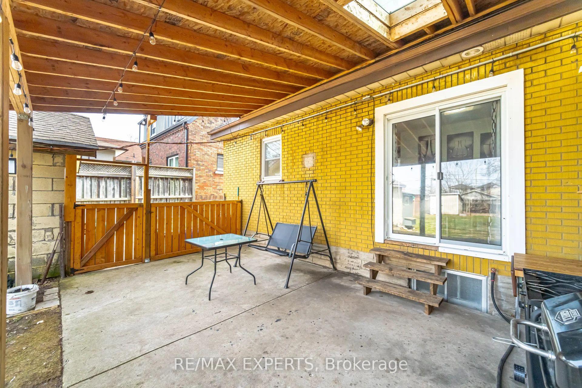 Photo 47 of 96 Sixth Avenue, Kitchener — HOMEH